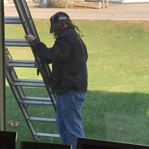 Meet your Posher, Chris